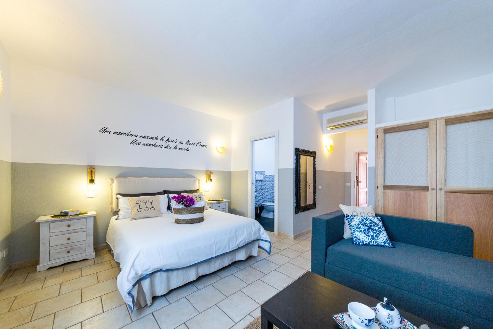 Le Maschere B&B Santa Teresa Gallura Buitenkant foto