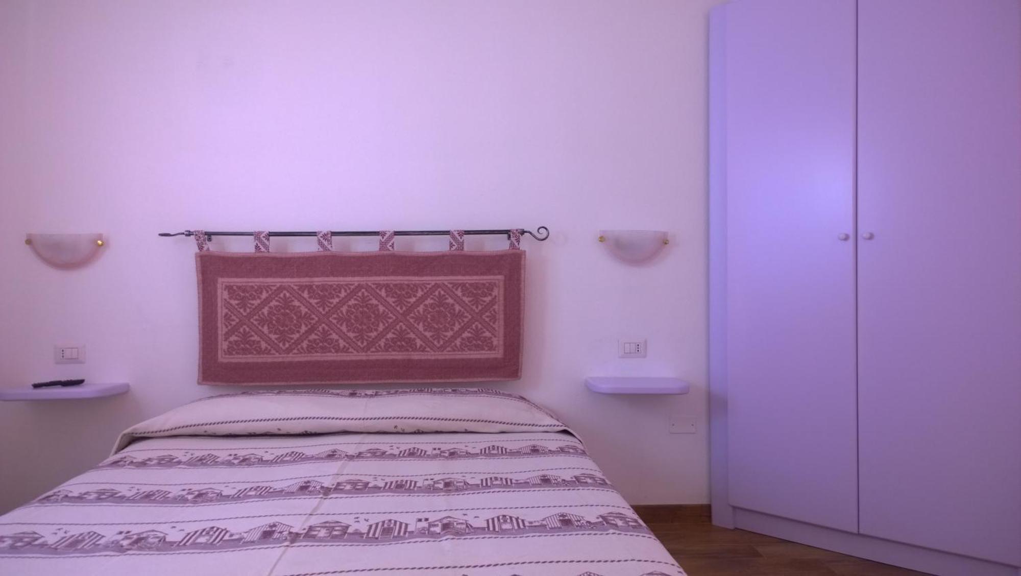 Le Maschere B&B Santa Teresa Gallura Buitenkant foto
