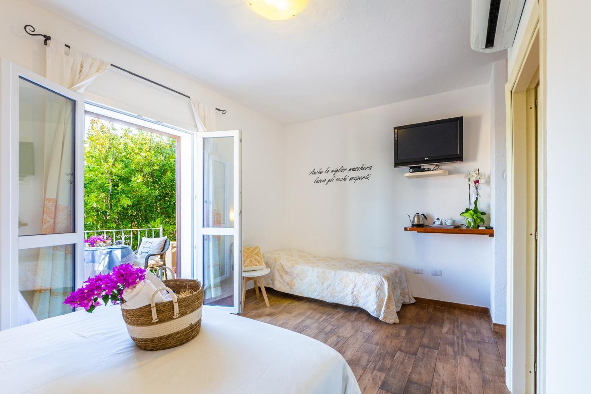 Le Maschere B&B Santa Teresa Gallura Buitenkant foto