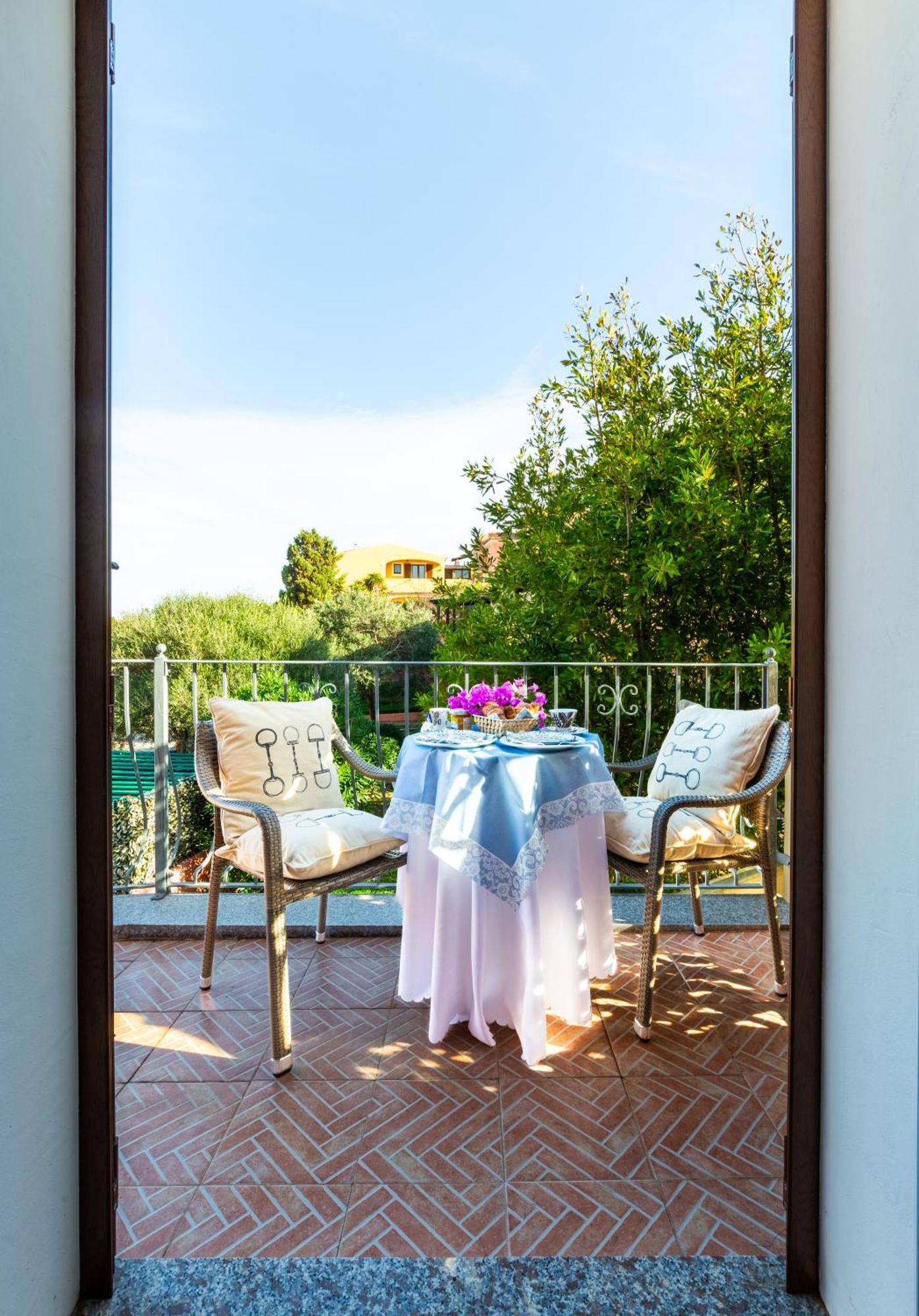 Le Maschere B&B Santa Teresa Gallura Buitenkant foto